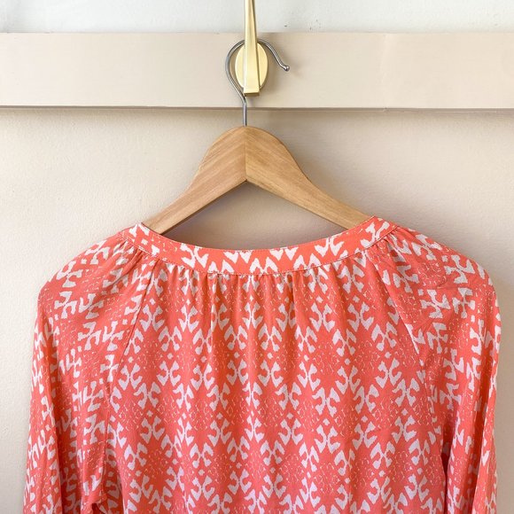 Ellie Kai Coral Pattern 3/4 Sleeve Button Down Blouse | Like New! - Picture 4 of 9